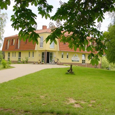 Landhotel Am Peetscher See 미로우 외부 사진