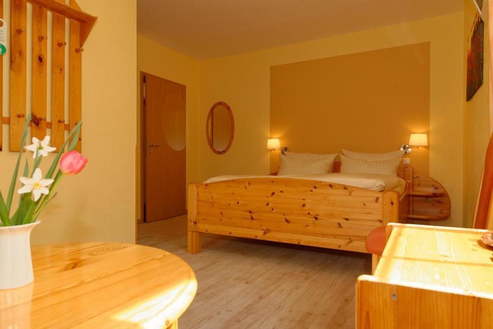 Landhotel Am Peetscher See 미로우 외부 사진